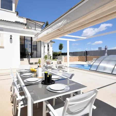 Mit Privatpool Fuer 8 Personen Ca 250 Qm In Marratxi, Mallorca Und Umgebung Holiday home *