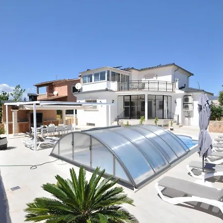 Mit Privatpool Fuer 8 Personen Ca 250 Qm In Marratxi, Mallorca Und Umgebung Holiday home *